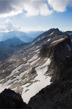 simsearch:6119-08268131,k - View from Pico de Aneto, at 3404m the highest peak in the Pyrenees, Spain, Europe Stock Photo - Premium Royalty-Free, Code: 6119-08268079