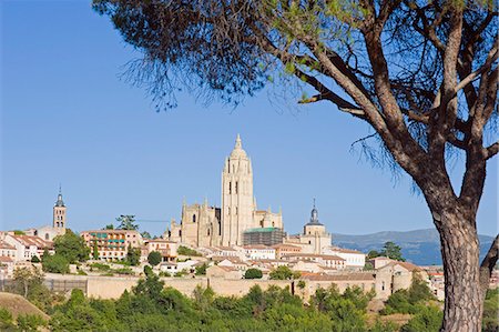 Gothic style Segovia Cathedral built in 1577, UNESCO World Heritage Site, Segovia, Madrid, Spain, Europe Stock Photo - Premium Royalty-Free, Code: 6119-08268082