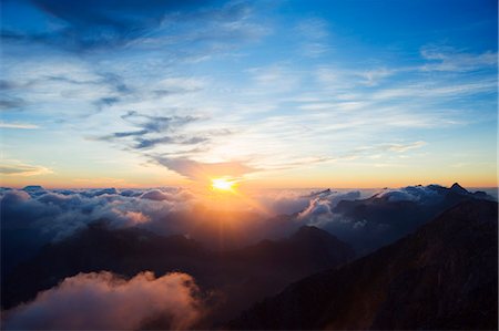 Sunset, view from Pania della Croce, 1858m, Apuan Alps, Tuscany, Italy, Europe Stock Photo - Premium Royalty-Free, Code: 6119-08268088
