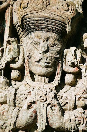 simsearch:6119-08269424,k - Close-up of Mayan statue, stelae B dating from 731 AD depicting Rabbit 18, Copan Ruins, UNESCO World Heritage Site, Honduras, Central America Foto de stock - Sin royalties Premium, Código: 6119-08268120