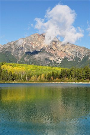 simsearch:6119-08062264,k - Pyramid Lake and Pyramid Mountain, Jasper National Park, UNESCO World Heritage Site, Rocky Mountains, Alberta, Canada Photographie de stock - Premium Libres de Droits, Code: 6119-08268422