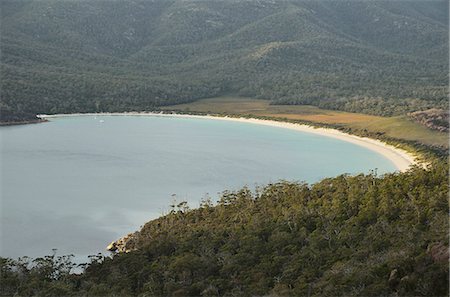 demi cercle - Wineglass Bay, Freycinet National Park, Freycinet Peninsula, Tasmania, Australia, Pacific Photographie de stock - Premium Libres de Droits, Code: 6119-08268628