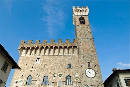 simsearch:6119-08268346,k - Palazzo dei Vicari, Scarperia, Florence, Tuscany, Italy, Europe Photographie de stock - Premium Libres de Droits, Code: 6119-08269156