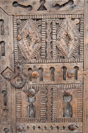 simsearch:6119-08170156,k - Ancient door for sale in the souk, Marrakech (Marrakesh), Morocco, North Africa, Africa Photographie de stock - Premium Libres de Droits, Code: 6119-08269193