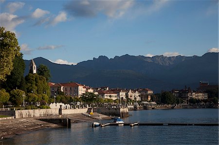 simsearch:841-07541037,k - Baveno, Lake Maggiore, Italian Lakes, Piedmont, Italy, Europe Foto de stock - Sin royalties Premium, Código: 6119-08269218