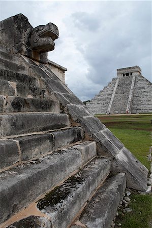 simsearch:6119-08269431,k - Venus platform with Kukulkan Pyramid in the background, Chichen Itza, UNESCO World Heritage Site, Yucatan, Mexico, North America Photographie de stock - Premium Libres de Droits, Code: 6119-08269432