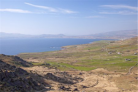 simsearch:6119-08269890,k - View from Beenarourke, to Loher, Toor, Ballinskelligs Bay, Waterville, County Kerry, Munster, Republic of Ireland, Europe Foto de stock - Royalty Free Premium, Número: 6119-08269890