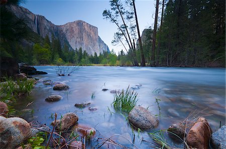 Merced River, Yosemite National Park, UNESCO World Heritage Site, California, United States of America, North America Foto de stock - Sin royalties Premium, Código: 6119-08269830