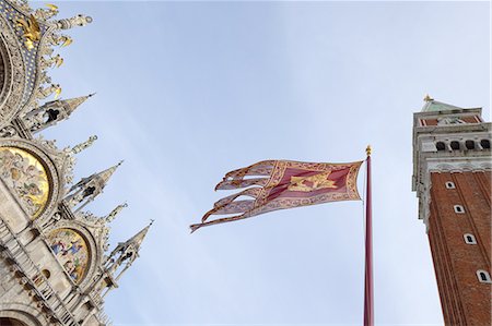 simsearch:6119-08268346,k - Campanile and Basilica San Marco, St. Mark's Square, with Venetian flag, Venice, UNESCO World Heritage Site, Veneto, Italy, Europe Photographie de stock - Premium Libres de Droits, Code: 6119-08269903