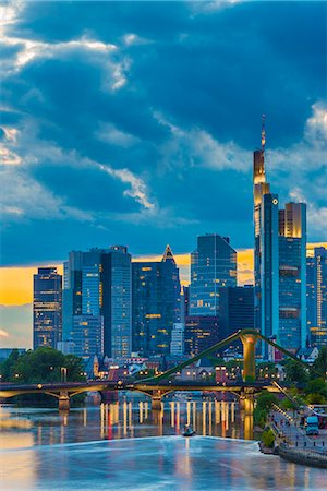 frankfurt city modern - City skyline and River Main, Frankfurt am Main, Hesse, Germany, Europe Stock Photo - Premium Royalty-Free, Code: 6119-08278699