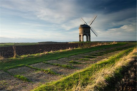 Chesterton Windmill, Warwickshire, England, United Kingdom, Europe Stock Photo - Premium Royalty-Free, Code: 6119-08351251