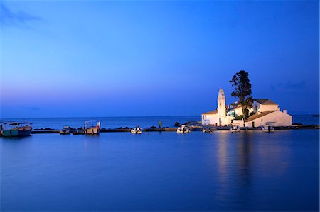 Vlacherna Monastery, Kanoni, Corfu, The Ionian Islands, Greek Islands, Greece, Europe Photographie de stock - Premium Libres de Droits, Code: 6119-08420387