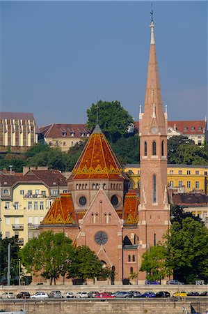 simsearch:6119-08267401,k - The Capuchin Church (Kapucinus Templom), Buda side of the Danube, Budapest, Hungary, Europe Foto de stock - Sin royalties Premium, Código: 6119-08420482