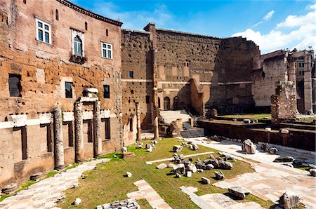 rome - Remains of Forum of Augustus, Side porticoes, Rome, Unesco World Heritage Site, Latium, Italy, Europe Foto de stock - Sin royalties Premium, Código: 6119-08542012