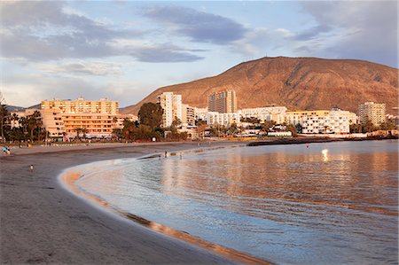 Playa de Los Cristianos, Los Cristianos, Tenerife, Canary Islands, Spain, Atlantic, Europe Photographie de stock - Premium Libres de Droits, Code: 6119-08517975