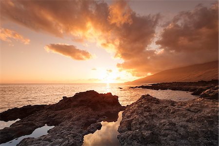 Sunset at south coast near La Restinga, UNESCO biosphere reserve, El Hierro, Canary Islands, Spain, Atlantic, Europe Stock Photo - Premium Royalty-Free, Code: 6119-08518007