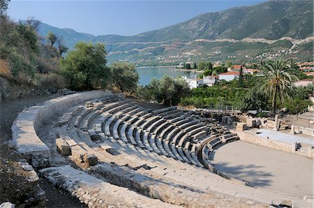 Small theatre of Ancient Epidaurus (Epidavros), Argolis, Peloponnese, Greece, Europe Foto de stock - Sin royalties Premium, Código: 6119-08518125