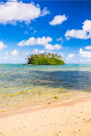 rarotonga - Tropical Island of Motu Taakoka covered in palm trees in Muri Lagoon, Rarotonga, Cook Islands, South Pacific, Pacific Foto de stock - Sin royalties Premium, Código: 6119-08658001