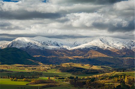 Farmland in autumn, Queenstown, Central Otago, South Island, New Zealand, Pacific Stock Photo - Premium Royalty-Free, Code: 6119-08740872