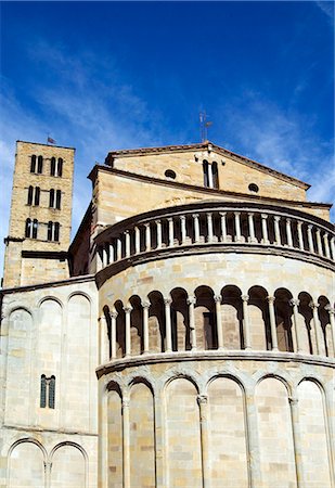 simsearch:6119-08267628,k - Apse of Pieve of St. Mary, Piazza Vasari, Arezzo, Tuscany, Italy, Europe Photographie de stock - Premium Libres de Droits, Code: 6119-08741557