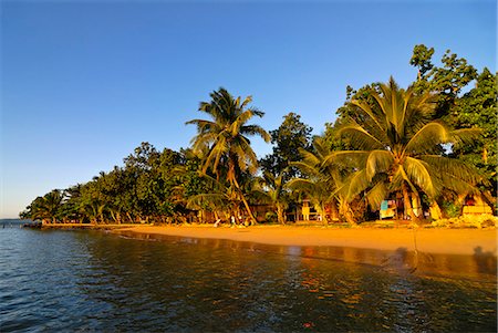 simsearch:841-03870881,k - Idyllic sandy beach and clean water at Ile Sainte Marie, Madagascar, Indian Ocean, Africa Foto de stock - Sin royalties Premium, Código: 6119-08741724