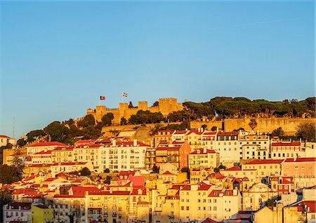 simsearch:6119-09182976,k - Miradouro de Santa Justa, view towards the Sao Jorge Castle, Lisbon, Portugal, Europe Stock Photo - Premium Royalty-Free, Code: 6119-08907840