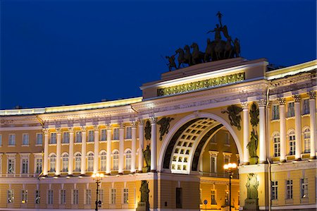 simsearch:6119-09054360,k - Triumphal Arch, General Staff Building, UNESCO World Heritage Site, St. Petersburg, Russia, Europe Photographie de stock - Premium Libres de Droits, Code: 6119-09054380