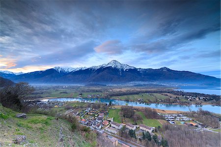 simsearch:6119-09074181,k - View of Sorico at dawn framed by Lake Como and snowy peaks seen from Chiesa Di San Miro, Province of Como, Lombardy, Italy, Europe Stock Photo - Premium Royalty-Free, Code: 6119-09062013