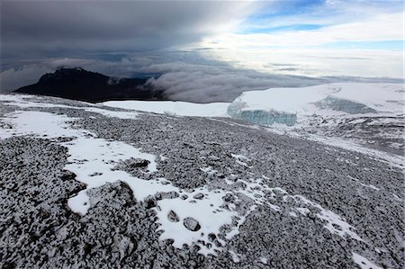 The summit rocks and glacier of Uhuru Peak, Kilimanjaro, Tanzania, East Africa, Africa Stock Photo - Premium Royalty-Free, Code: 6119-09062187