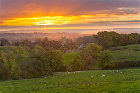 Cotswold countryside and St. James Church at dawn, Chipping Campden, Cotswolds, Gloucestershire, England, United Kingdom, Europe Stock Photo - Premium Royalty-Free, Code: 6119-09062199