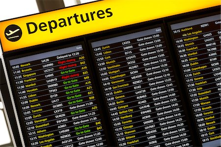 Departures Sign in London Heathrow Airport, London, England, United Kingdom, Europe Fotografie stock - Premium Royalty-Free, Codice: 6119-09073869