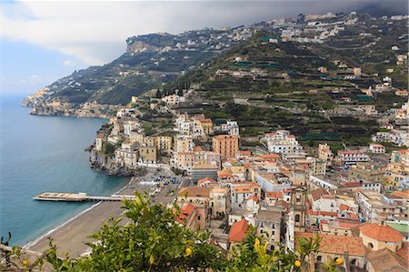 simsearch:6119-09074974,k - Minori, beach, cathedral, lemons and terraces, elevated view, Amalfi Coast, UNESCO World Heritage Site, Campania, Italy, Europe Photographie de stock - Premium Libres de Droits, Code: 6119-09073904