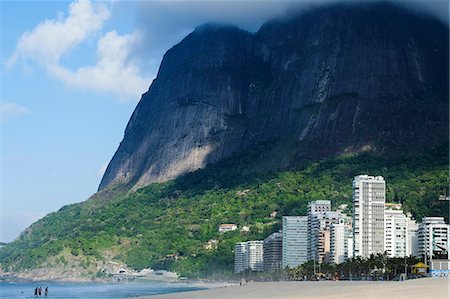 simsearch:6119-09073919,k - Sao Conrado beach and the Pedra da Gavea in Rio de Janeiro's southern zone, Rio de Janeiro, Brazil, South America Stockbilder - Premium RF Lizenzfrei, Bildnummer: 6119-09073919