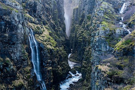 Glymur Waterfall, Iceland, Polar Regions Foto de stock - Sin royalties Premium, Código: 6119-09074373