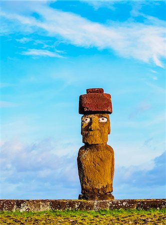 simsearch:6119-07943678,k - Moai in Ahu Ko Te Riku, Tahai Archaeological Complex, Rapa Nui National Park, UNESCO World Heritage Site, Easter Island, Chile, South America Stock Photo - Premium Royalty-Free, Code: 6119-09074484