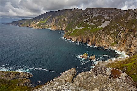 simsearch:6119-09161686,k - The cliffs at Slieve League, near Killybegs, County Donegal, Ulster, Republic of Ireland, Europe Photographie de stock - Premium Libres de Droits, Code: 6119-09074406