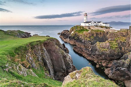 faro - Fanad Head lighthouse, County Donegal, Ulster region, Republic of Ireland, Europe Foto de stock - Sin royalties Premium, Código: 6119-09074568
