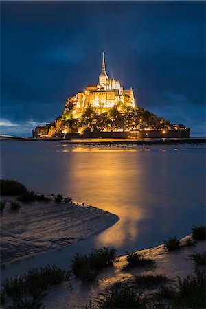 Cloudy sky at dusk, Mont-St-Michel, UNESCO World Heritage Site, Normandy, France, Europe Stock Photo - Premium Royalty-Free, Code: 6119-09074592