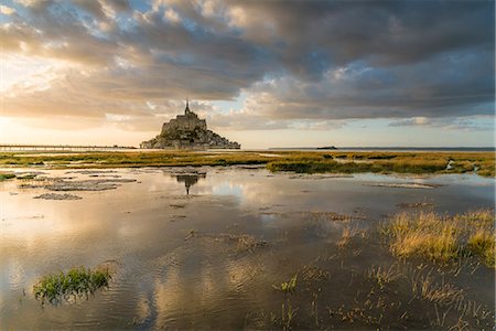 Sunset light, Mont-Saint-Michel, UNESCO World Heritage Site, Normandy, France, Europe Stock Photo - Premium Royalty-Free, Code: 6119-09074595