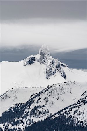 simsearch:841-09242038,k - A view of Black Tusk from the peak of Whistler Mountain, British Columbia, Canada, North America Foto de stock - Sin royalties Premium, Código: 6119-09074504