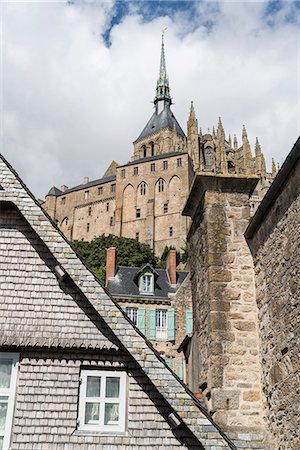 simsearch:879-09033308,k - View of Mont Saint-Michel Abbey from below, UNESCO World Heritage Site, Mont-Saint-Michel, Normandy, France, Europe Photographie de stock - Premium Libres de Droits, Code: 6119-09074612