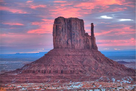 Sunrise, West Mitten Butte, Monument Valley Navajo Tribal Park, Utah, United States of America, North America Stock Photo - Premium Royalty-Free, Code: 6119-09074933