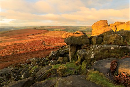 simsearch:6119-09127158,k - Higger Tor and Hathersage Moor, sunrise in autumn, Peak District National Park, Derbyshire, England, United Kingdom, Europe Fotografie stock - Premium Royalty-Free, Codice: 6119-09085490