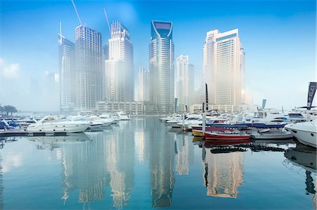 The Marina complex in Dubai, United Arab Emirates, Middle East Photographie de stock - Premium Libres de Droits, Code: 6119-09147146