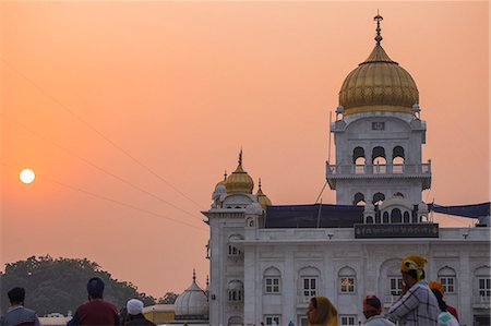 Gurdwara Bangla Sahib, a Sikh temple, New Delhi, Delhi, India, Asia Foto de stock - Sin royalties Premium, Código: 6119-09147102