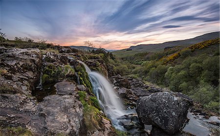 Sunset at the Loup o Fintry waterfall near the village of Fintry, Stirlingshire, Scotland, United Kingdom, Europe Photographie de stock - Premium Libres de Droits, Code: 6119-09156575