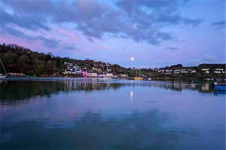 dart river - Moon reflected in the River Dart, Dittisham, South Devon, England, United Kingdom, Europe Photographie de stock - Premium Libres de Droits, Code: 6119-09156585