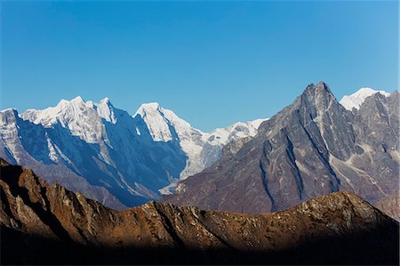 Himalayan mountain scenery, Sagarmatha National Park, UNESCO World Heritage Site, Khumbu Valley, Nepal, Himalayas, Asia Stock Photo - Premium Royalty-Free, Code: 6119-09156586