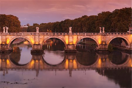 simsearch:841-07783158,k - Ponte Sant'Angelo Bridge reflected in Tiber River at sunset, Rome, Lazio, Italy, Europe Stock Photo - Premium Royalty-Free, Code: 6119-09170032