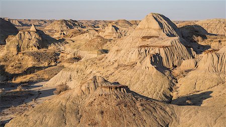 simsearch:6119-09061981,k - Rock formations and hoodoos in Dinosaur Provincial Park, UNESCO World Heritage Site, Alberta Badlands, Alberta, Canada, North America Stock Photo - Premium Royalty-Free, Code: 6119-09170178